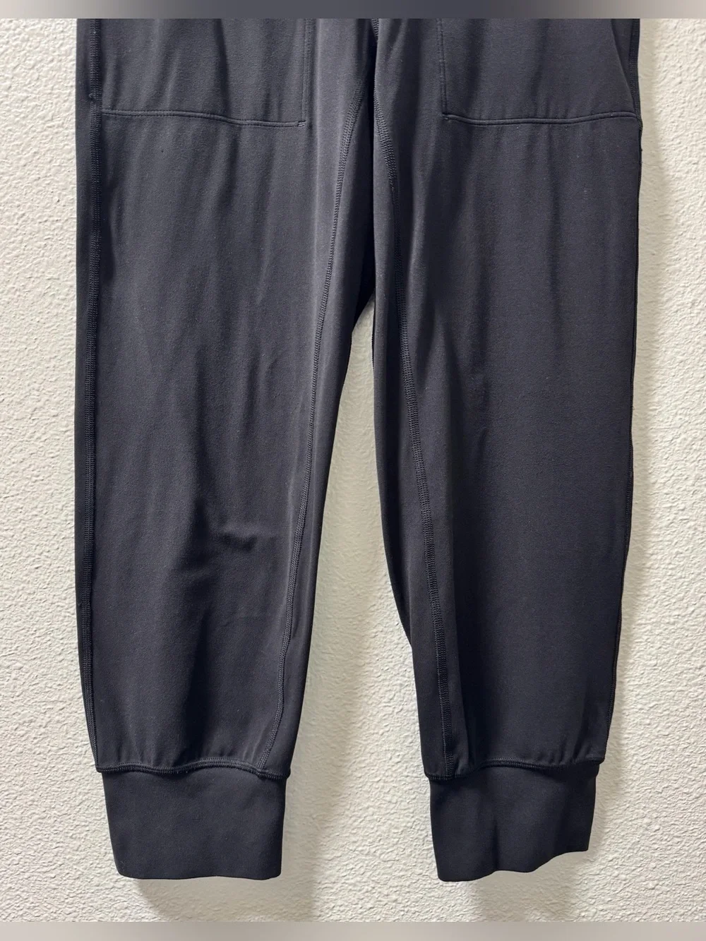 Lululemon Align High Rise Jogger Leggings Pants Pockets Stretch Black Womens 2